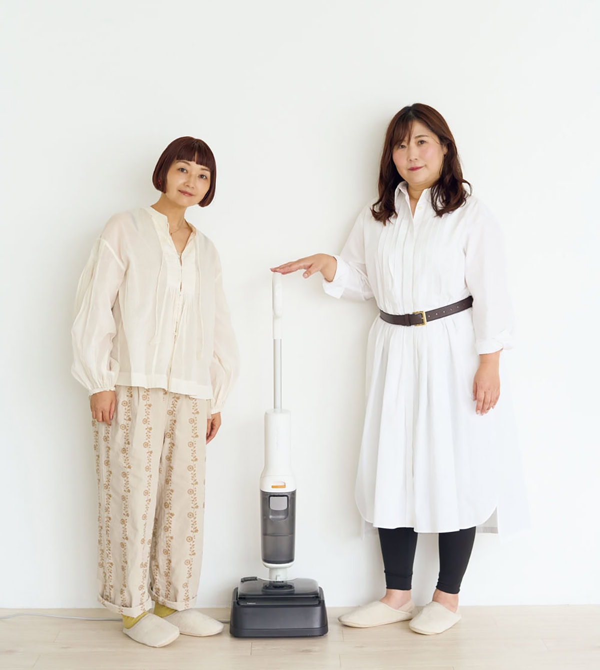 〈ロボロック〉のF25RT多機能スティック型水拭き掃除機