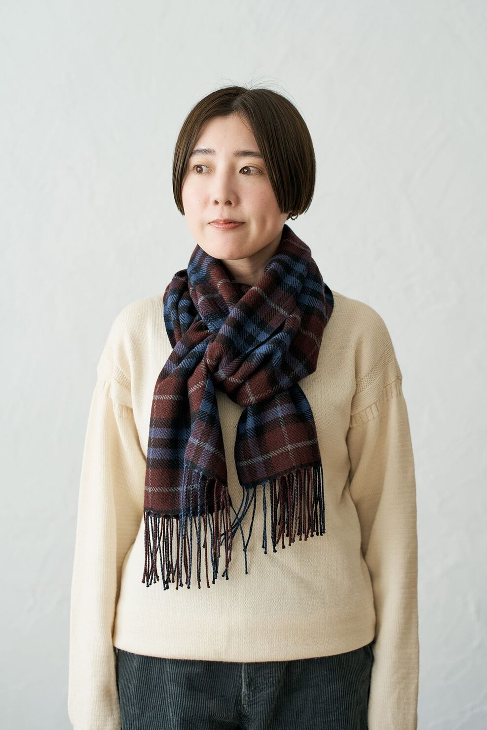 首もとのボリューム感や全体の形を整えたら完成