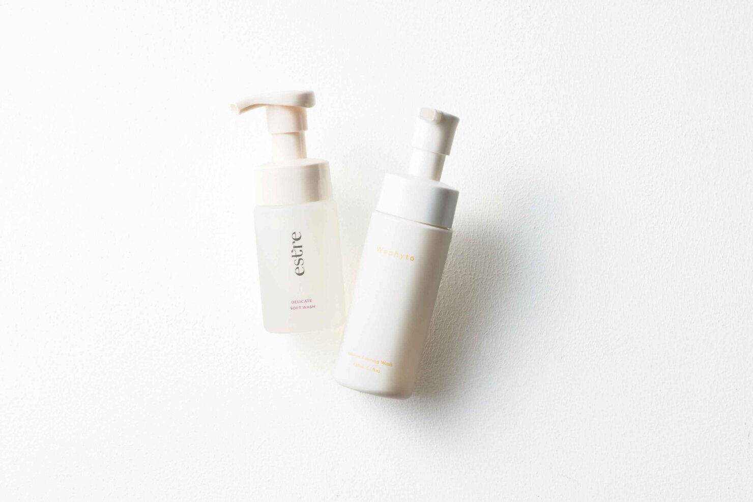 インティメイト フォーミングウォッシュ 150mL ¥2,750/ワフィト(ワフィト) デリケートソフトウォッシュ 110mL ¥2,475/エストール(アドバンスト・メディカル・ケア)
