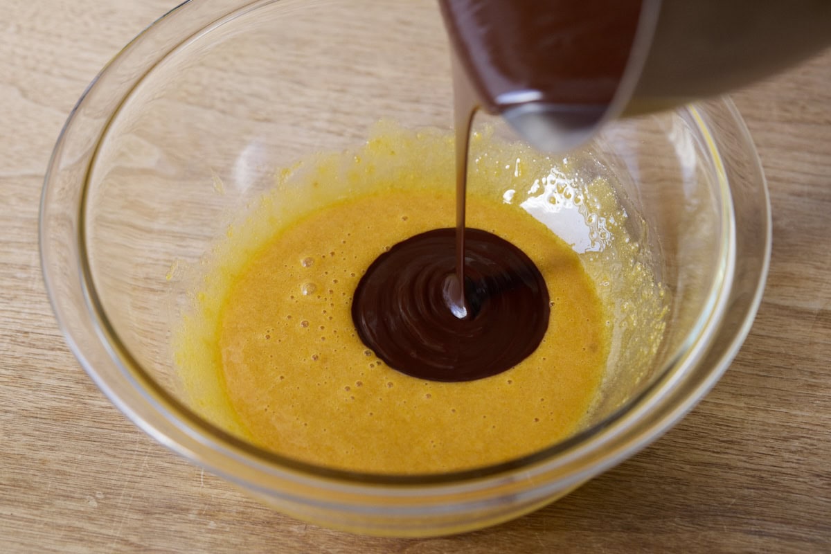 榎本美沙さんのバレンタインレシピ・みそガトーショコラ作り方