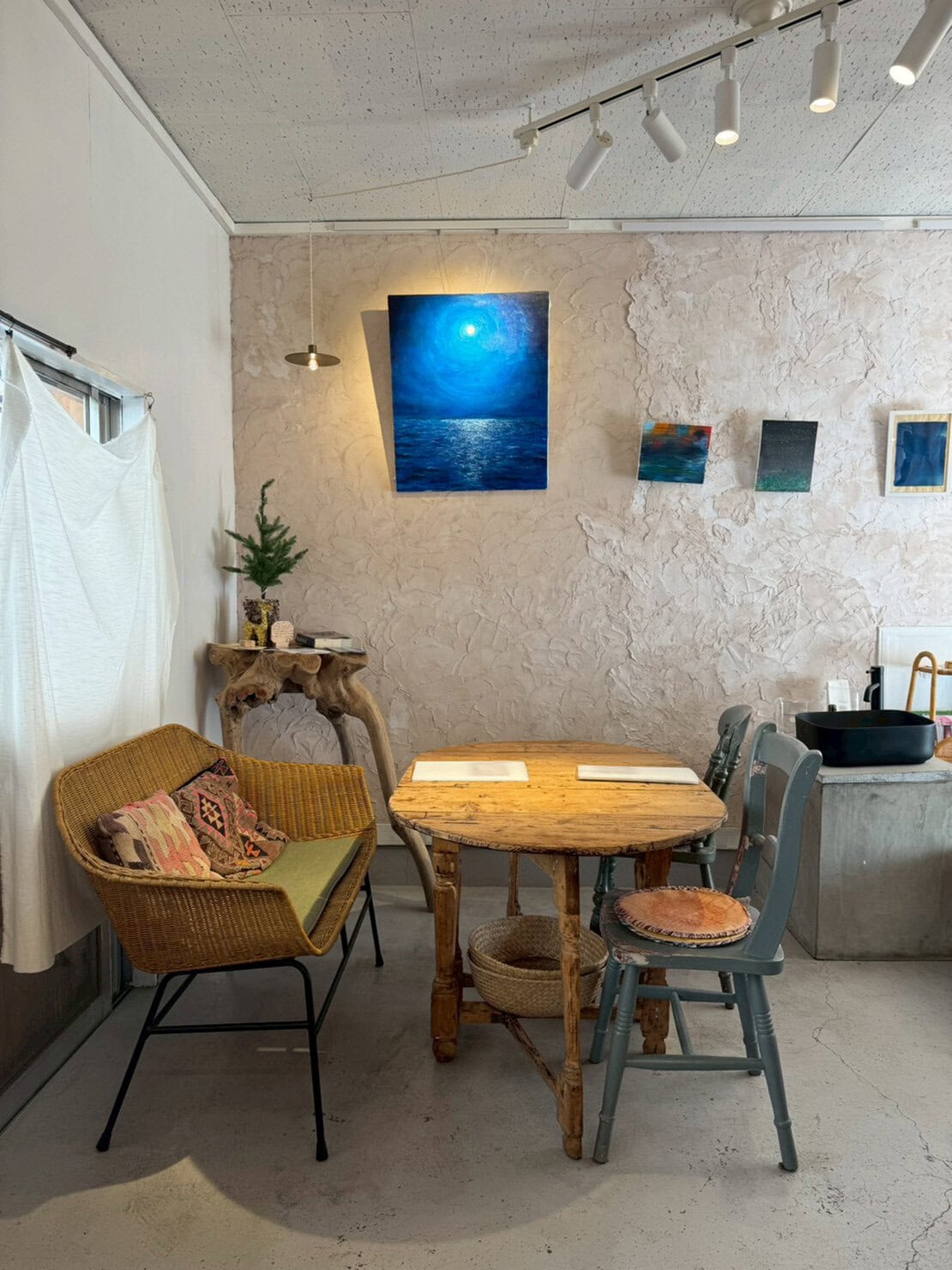 南アルプスで深呼吸を。大自然と手しごとに癒やされる時間をご提案。こちらはからだを整えるごはんに出会うCafe アルプスtei