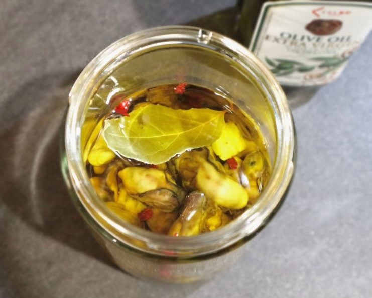 オイスターソースと牡蠣のオイル漬け