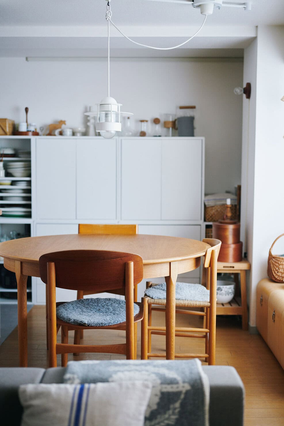 グラフィックデザイナー立古尚子さん宅のキッチンダイニング