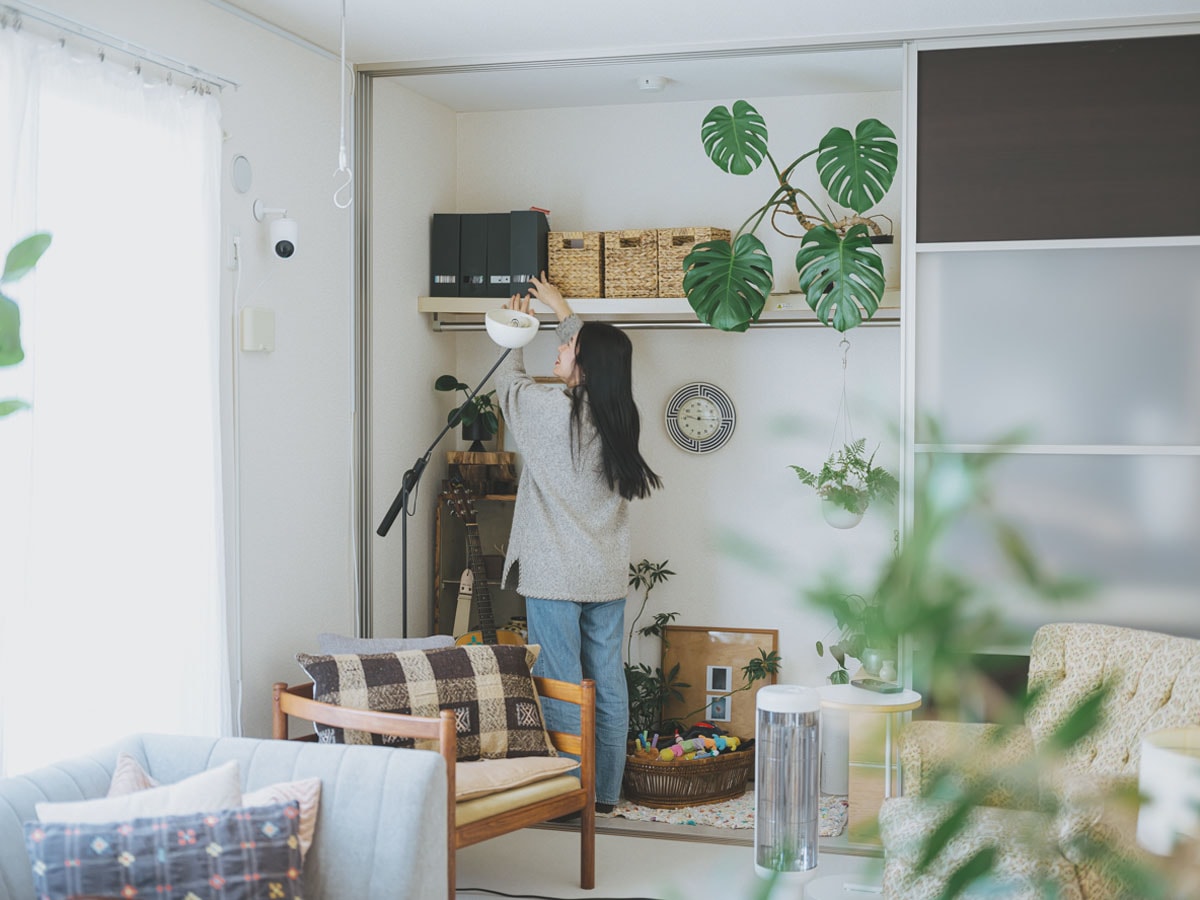 箱や籠を使った見せない収納