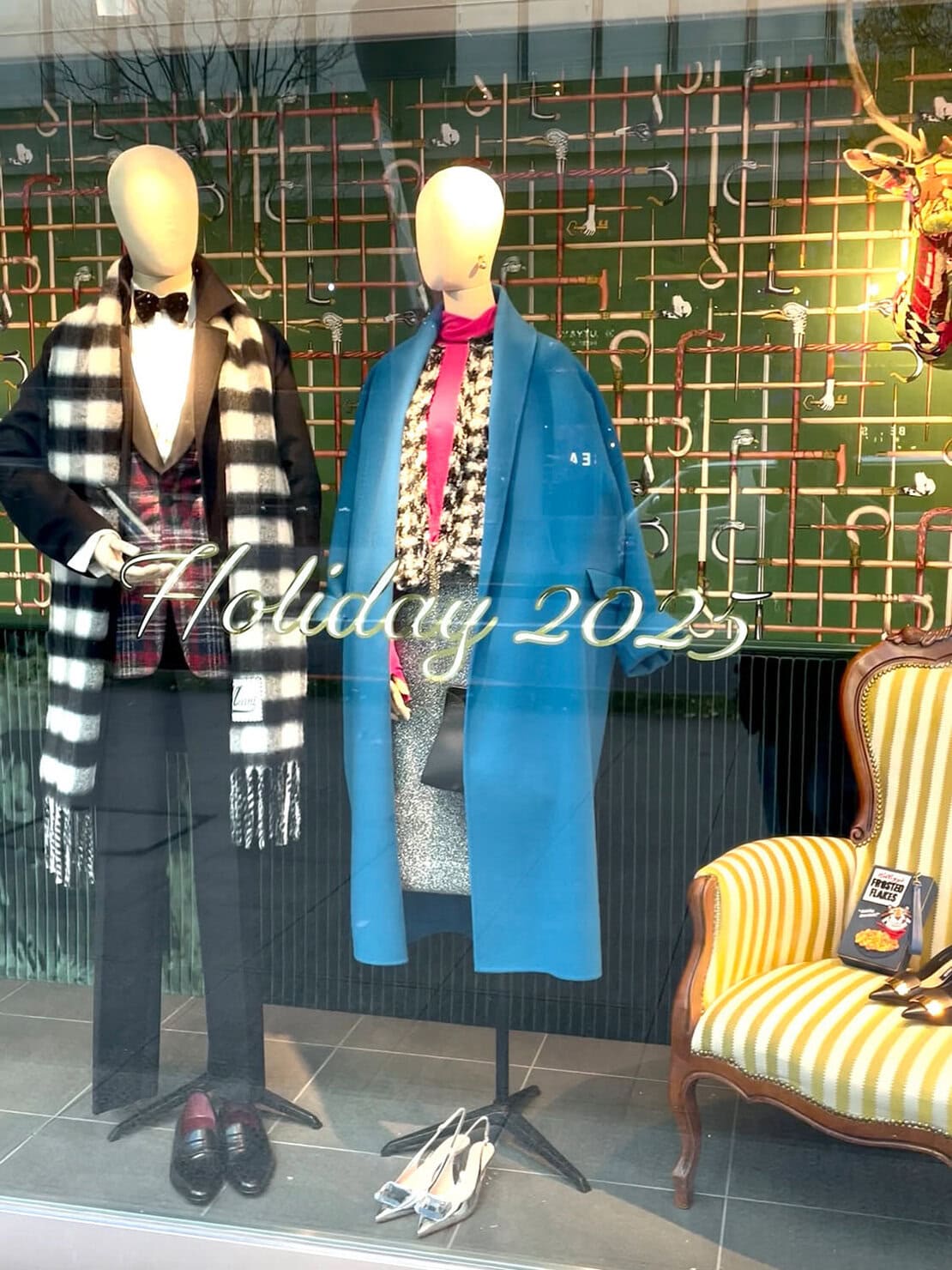 ショーウィンドウが素敵だったことを思い出し、銀座での待ち合わせ前に、少しだけ寄り道を。