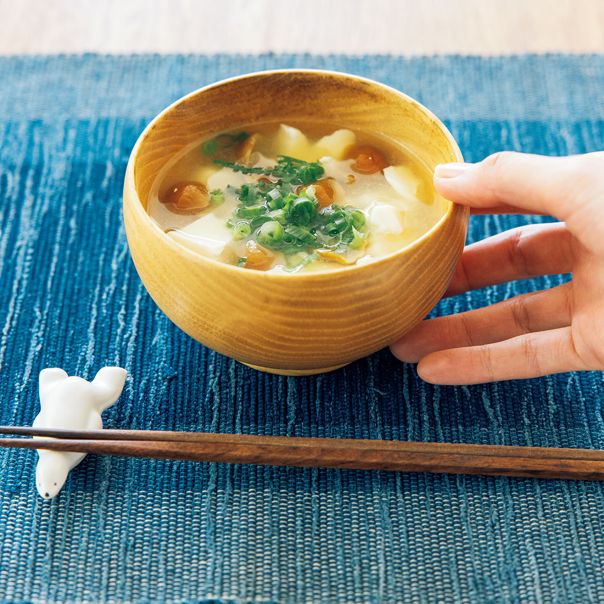 Kanoco家の定番は、なめこと豆腐のお味噌汁。