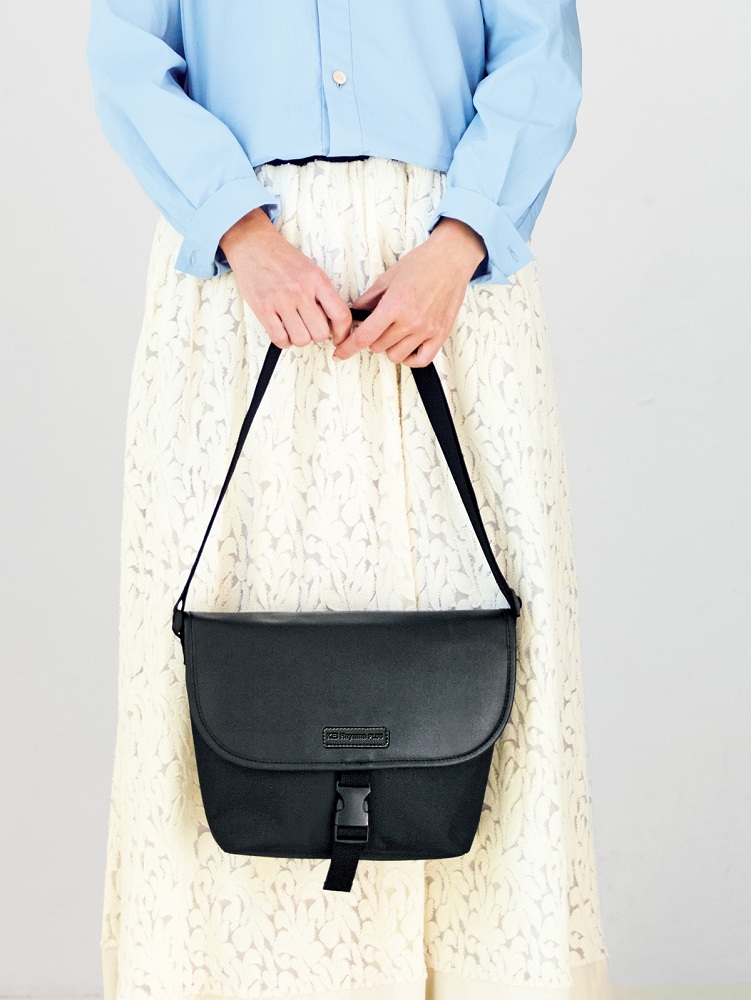 『大人のおしゃれ手帖』2026年3月号 ケイ ハヤマ プリュス ショルダーバッグ 手持ちとしても使える