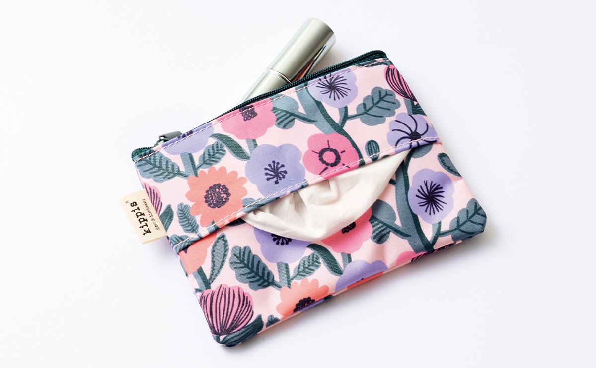 【リンネル付録】キッピスの「北欧デザインの花柄180度開くキルティングポーチ&ティッシュポーチセット」ティッシュケースとして大活躍