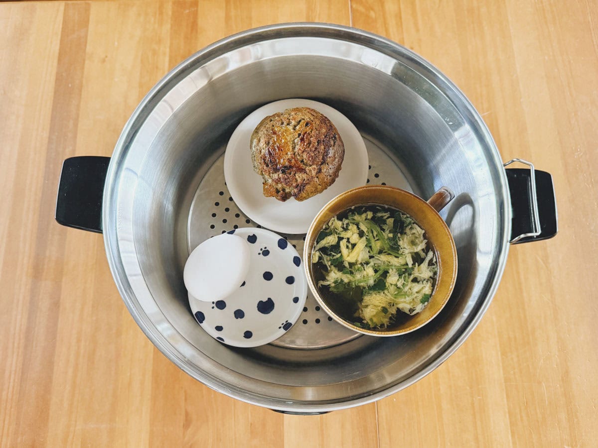 台湾の調理家電・大同電で一人分のご飯をあたためたところ