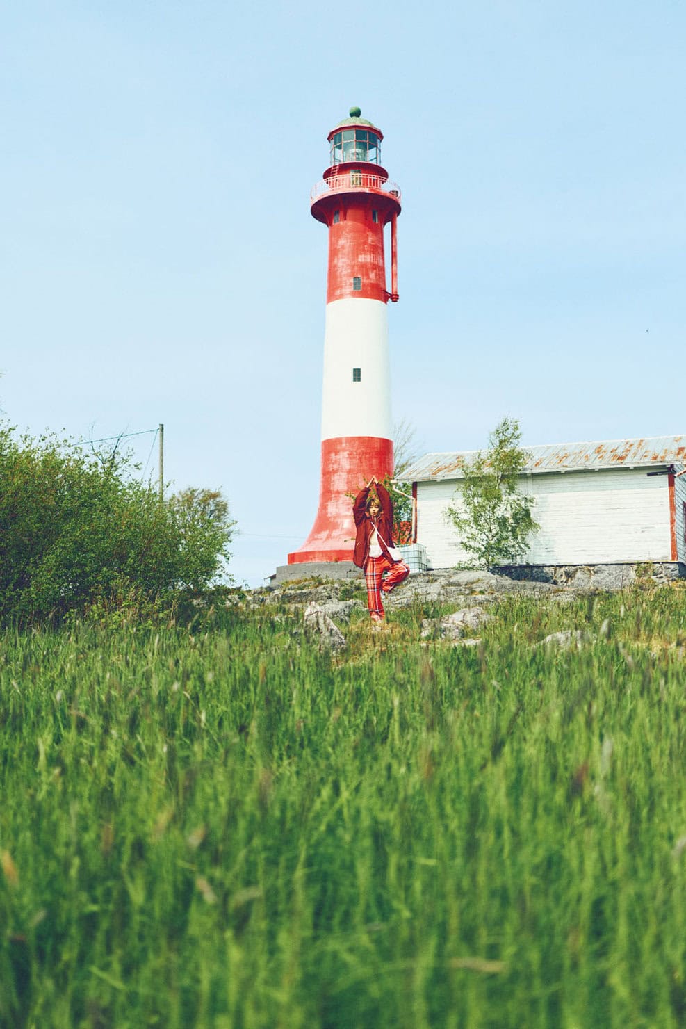 赤と白の灯台が目印。ボスニア湾に浮かぶ小さな島・タンカー島へ
