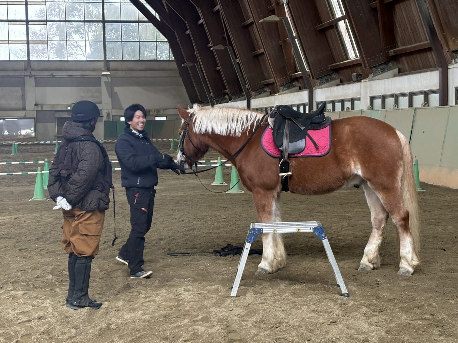 神戸乗馬倶楽部で乗馬体験前のレクチャー