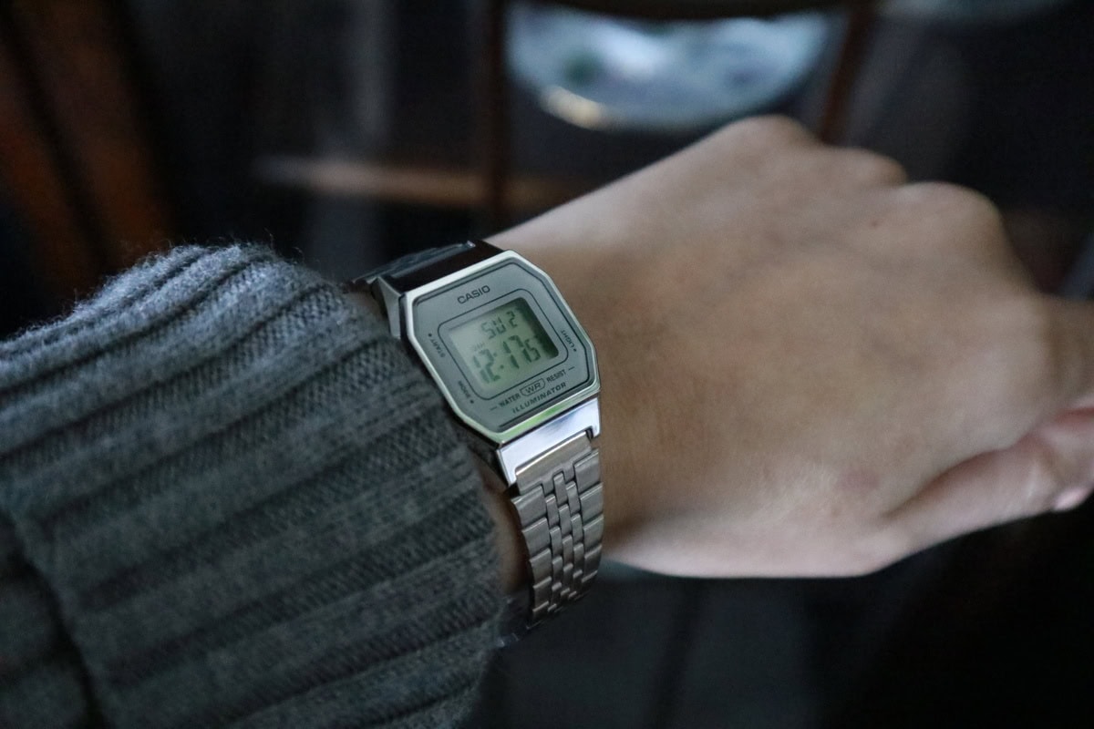 CASIO(カシオ)スタンダードデジタル腕時計