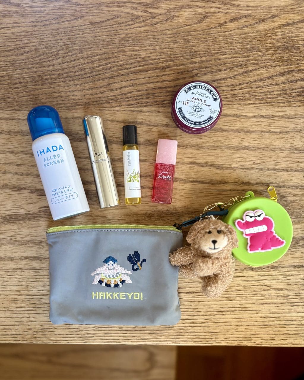 【持ち歩きたい花粉症対策グッズ4選】 これからの季節の必需品! 私のお守りコスメポーチの中身