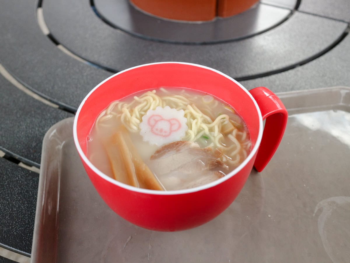 名古屋にある東山動植物園で食べられるスガキヤラーメン