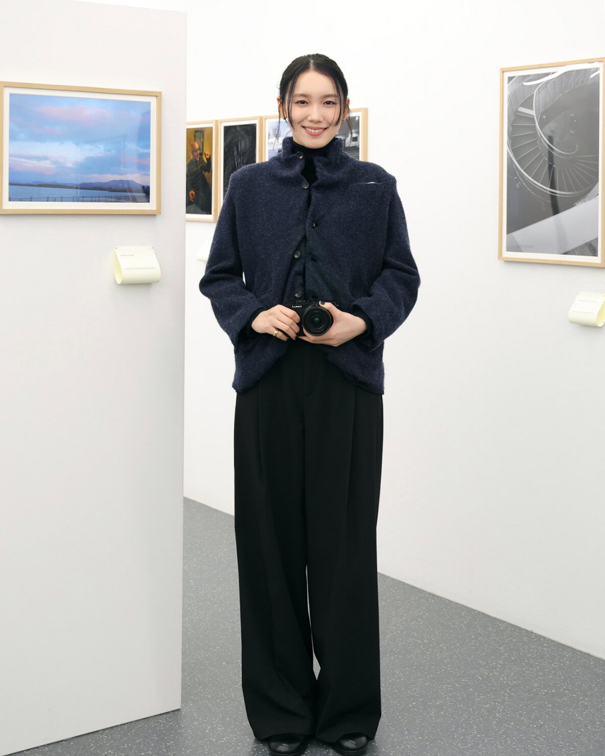写真って自由でいい！」 飯豊まりえさんがLUMIXで撮り下ろした、初の