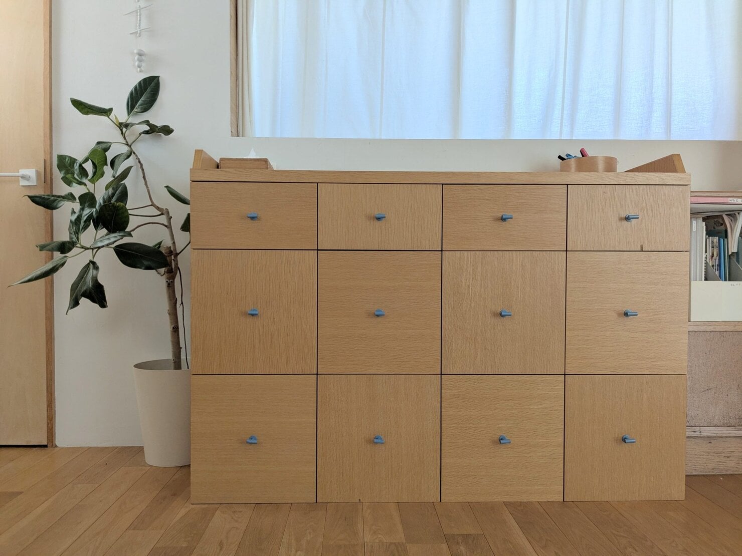 IDÉEの引き出し式キャビネット