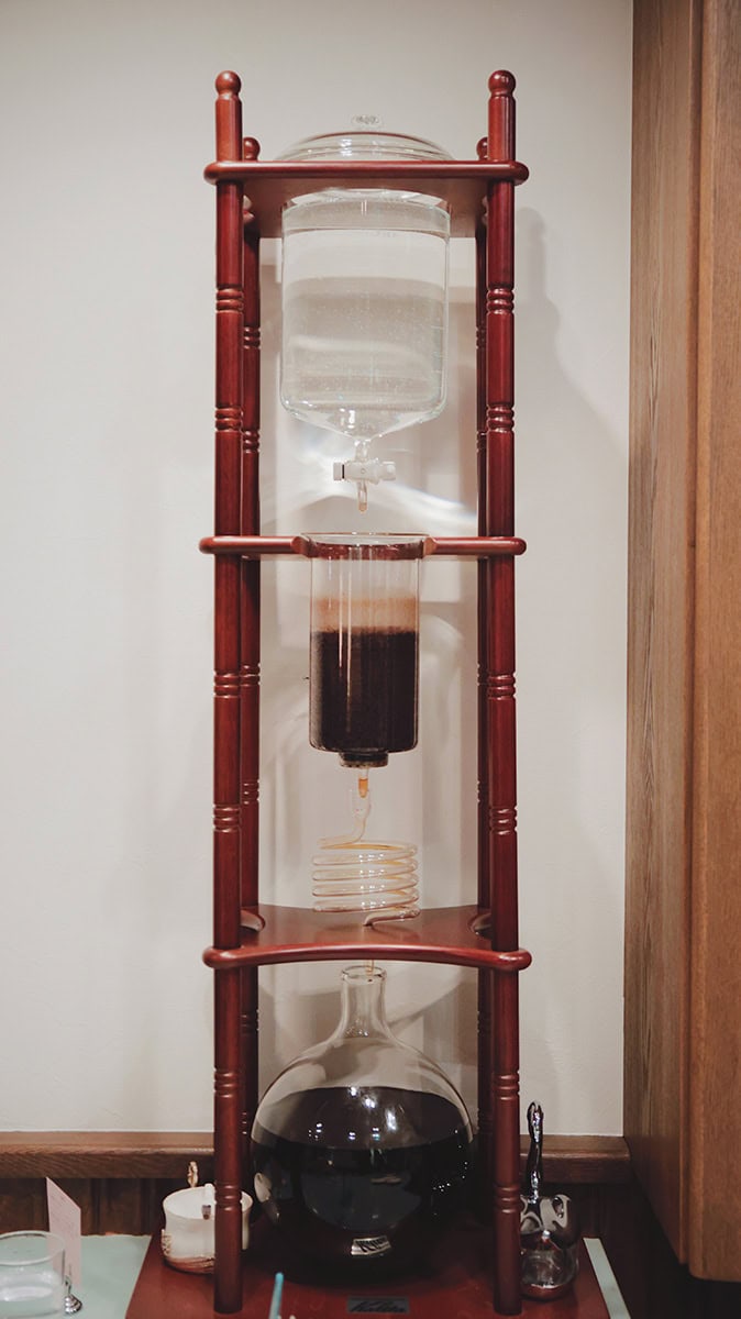 東京・西荻窪の喫茶店「喫茶閃光」の水出しコーヒー器具