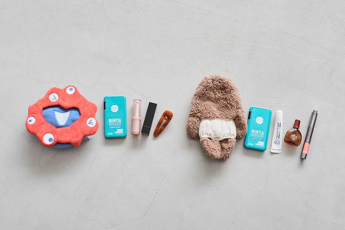 ミャクミャクとおぱんつ君のお気に入りポーチは、いつもセットで