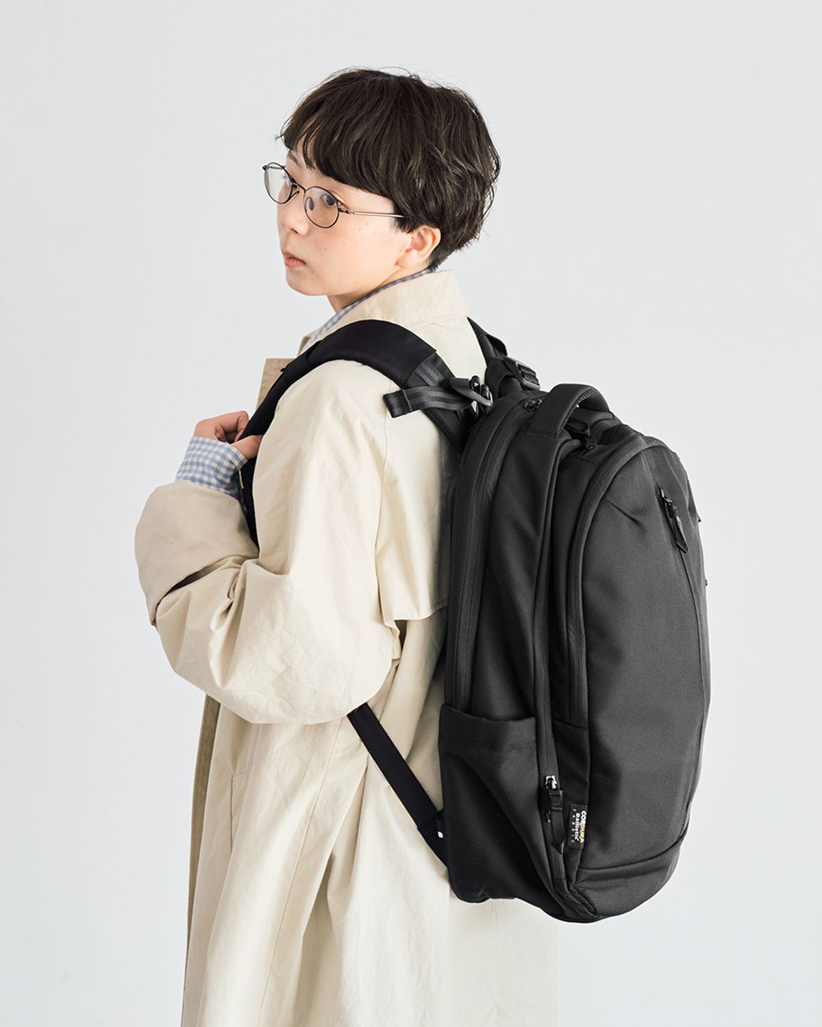 kinoko.さんもお気に入りの通勤リュックのIncase(インケース)〉のTracks Backpack 25L