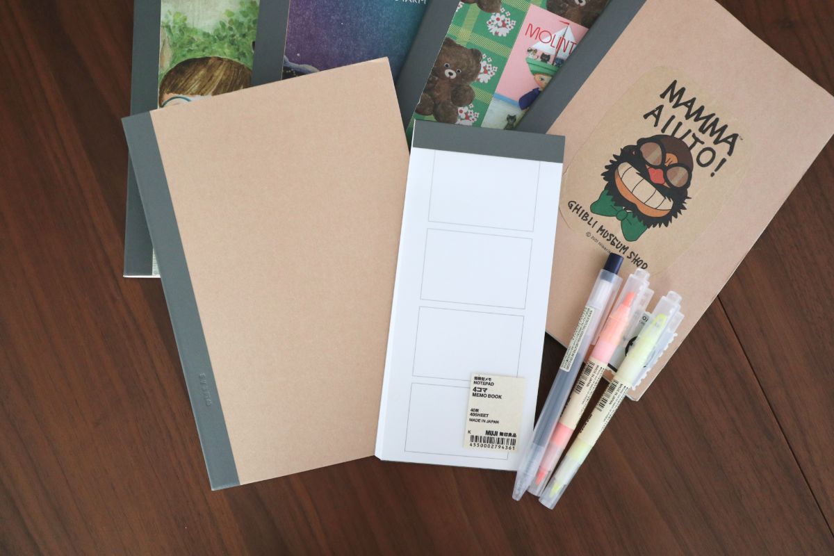 無印良品のノートやボールペン ノートはステッカーや包装紙でアレンジ