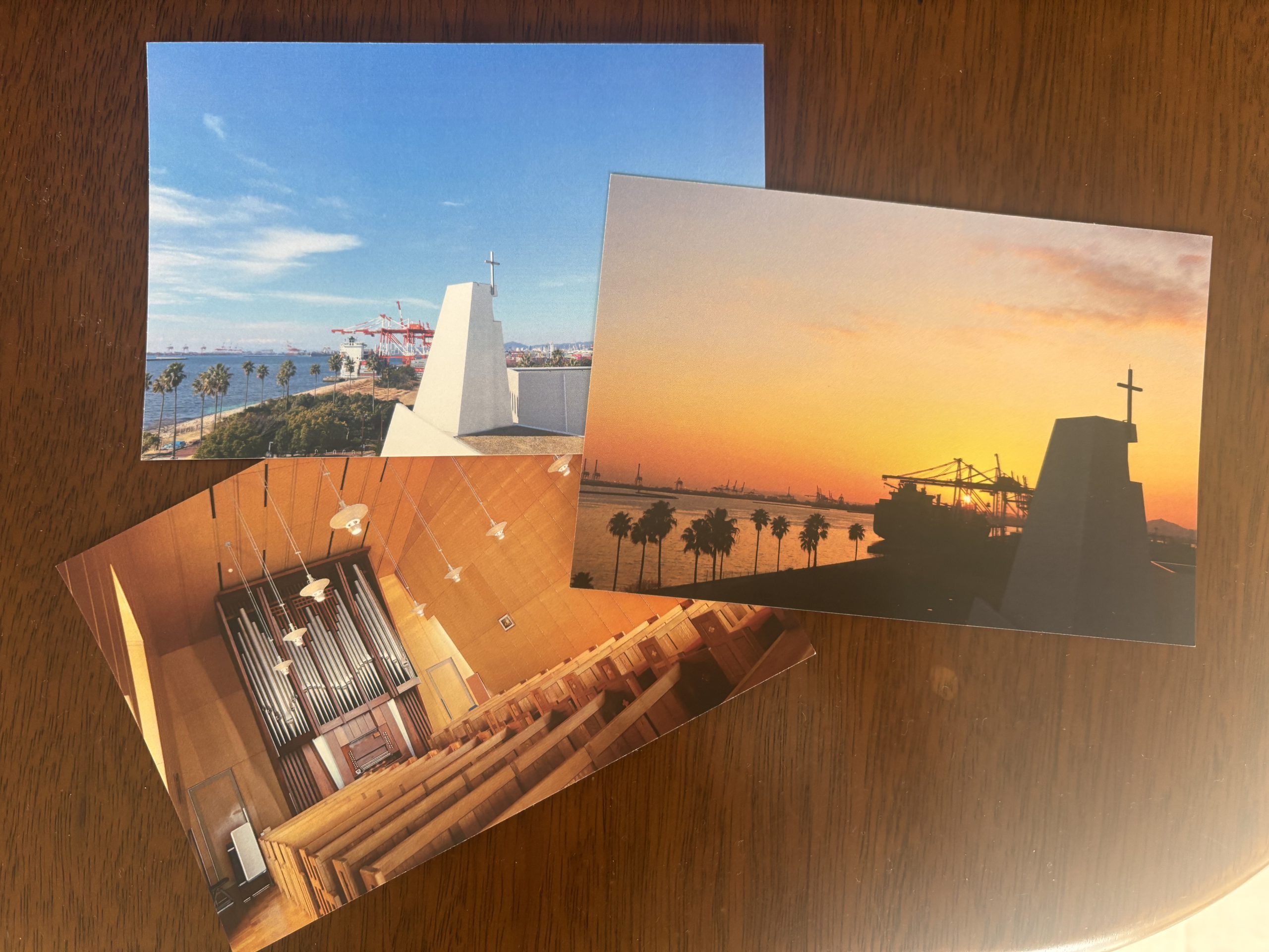 神戸国際大学チャペルのパイプオルガンコンサート プレゼントのポストカード