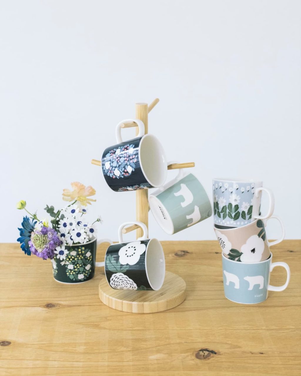 コーヒーブレイクにkippisのマグカップを