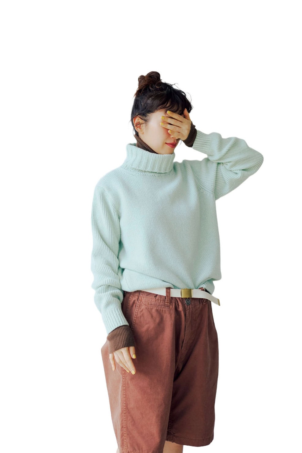 2重タートルで立体感をアップしたニットコーデ