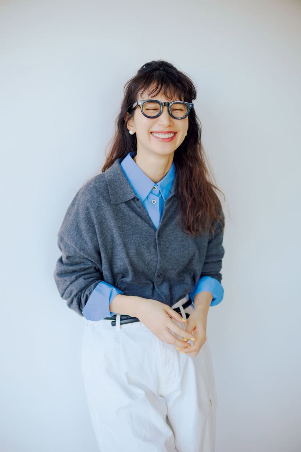 襟と襟を重ねたマニッシュスタイル