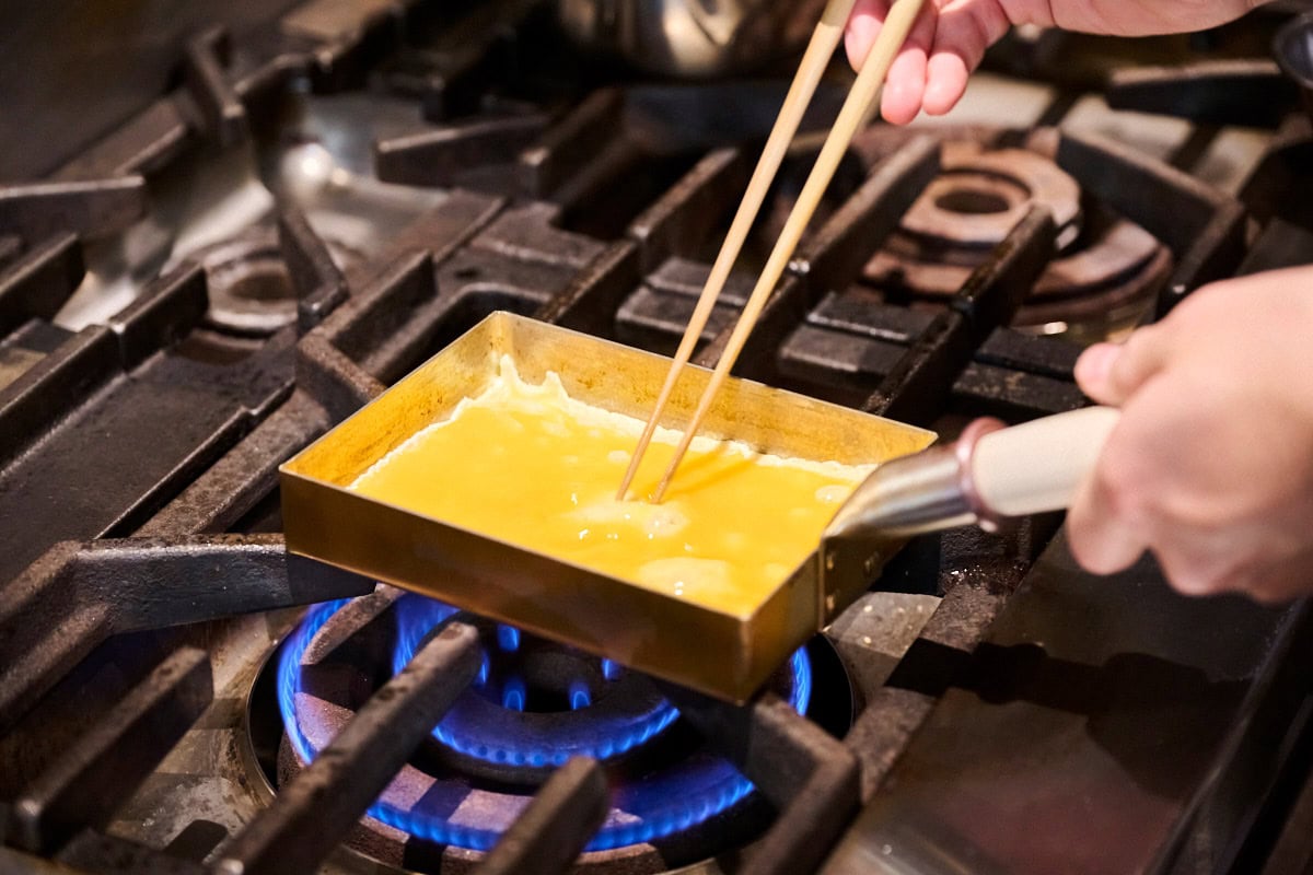 卵の気泡をつぶす