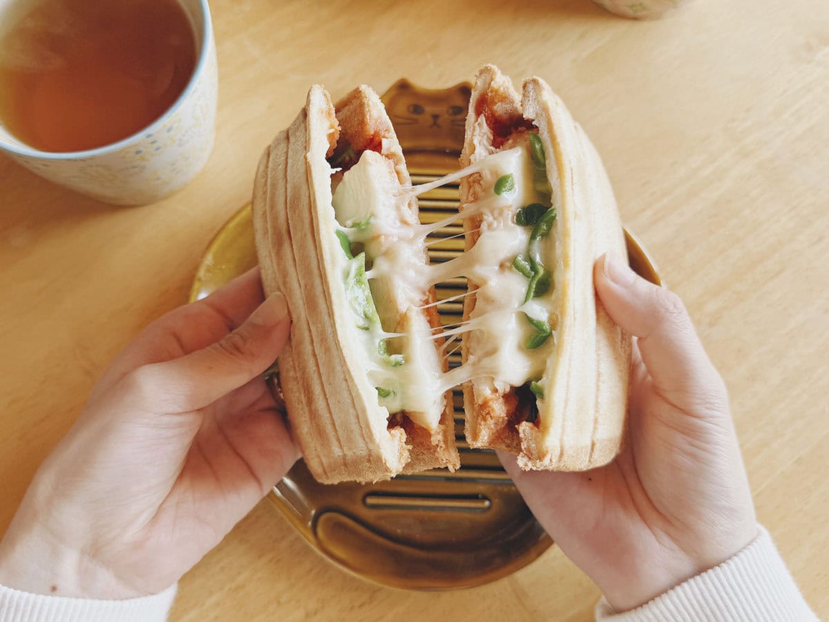 鶏ハムピザホットサンド