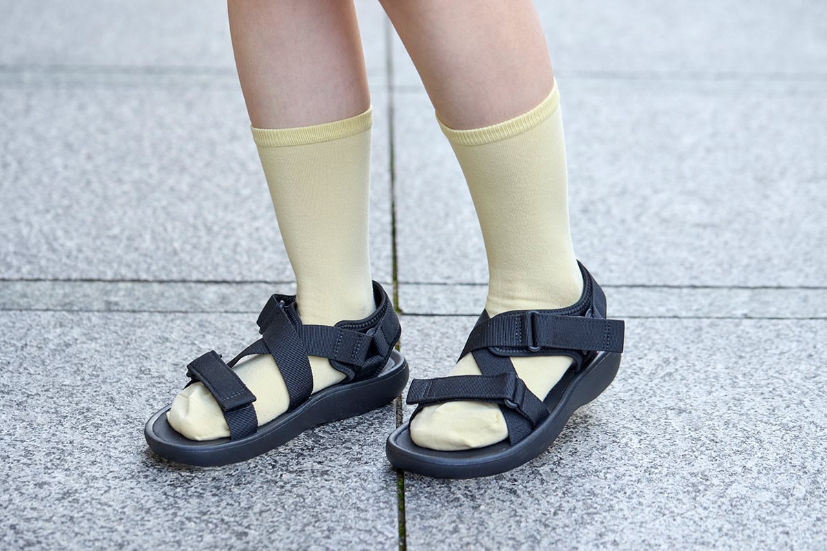 「無印良品」テープベルトサンダル 黒 ¥2,990