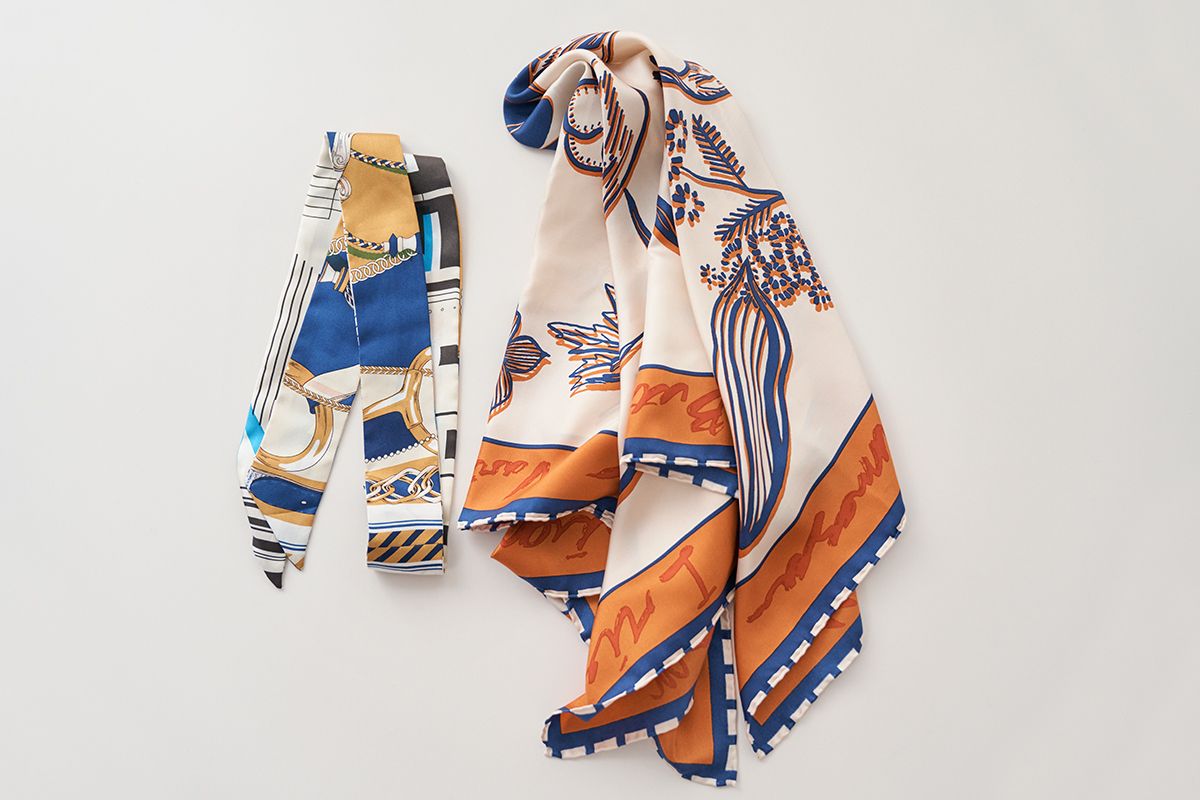 ボウタイ型スカーフ(左)と正方形のスカーフ(右)、どっちを選ぶといい?