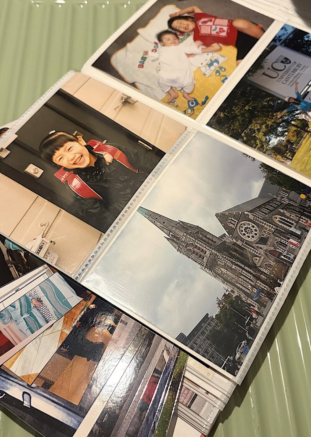 引っ越しを機に整理したアルバムや写真