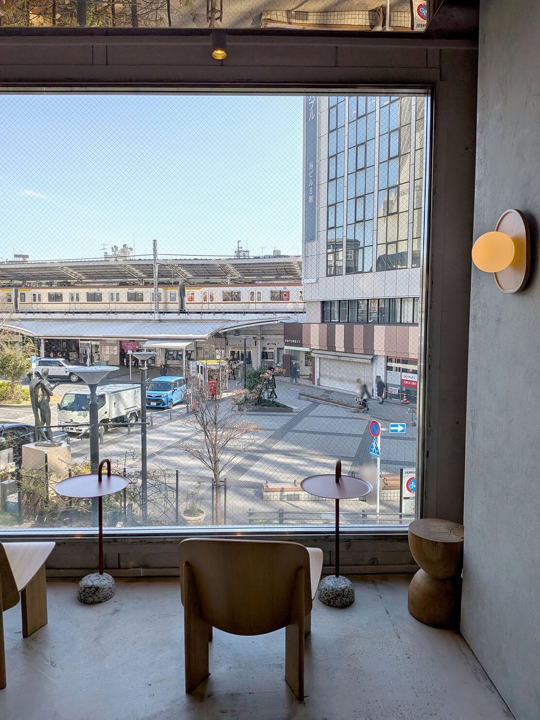 I'm donut ?アイムドーナツ dacōダコー 自由が丘店の2階