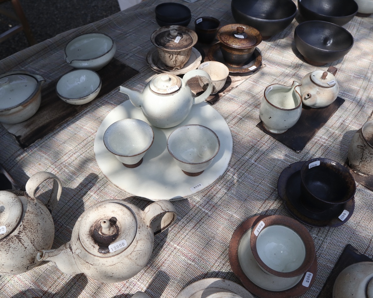 京都・東寺の弘法市で見つけた淡海陶芸研究所の茶器