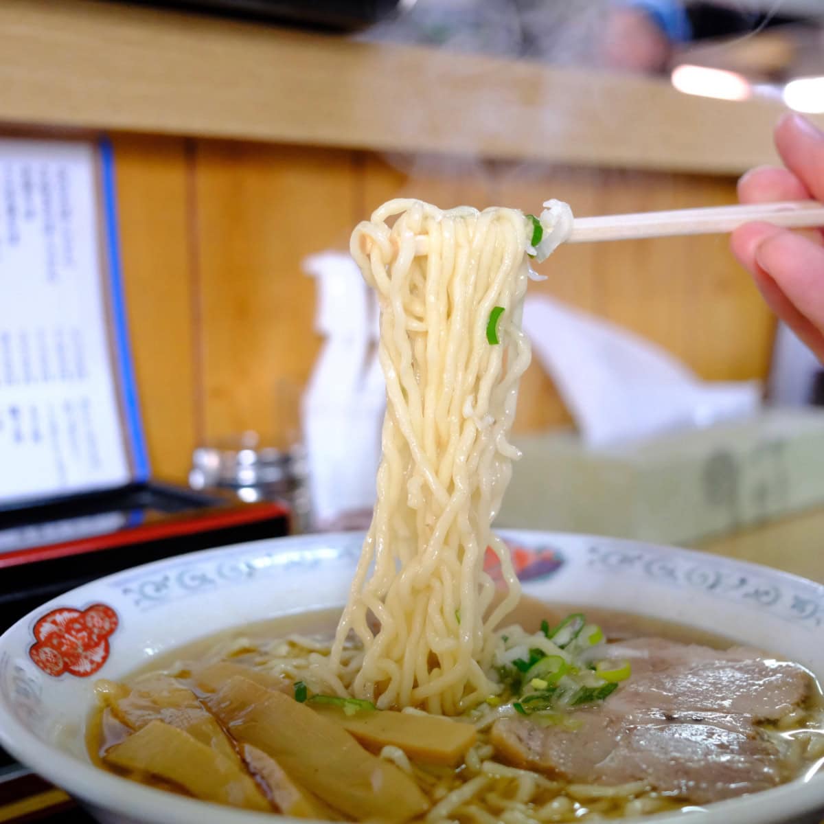 青森・弘前三忠食堂の中華そば