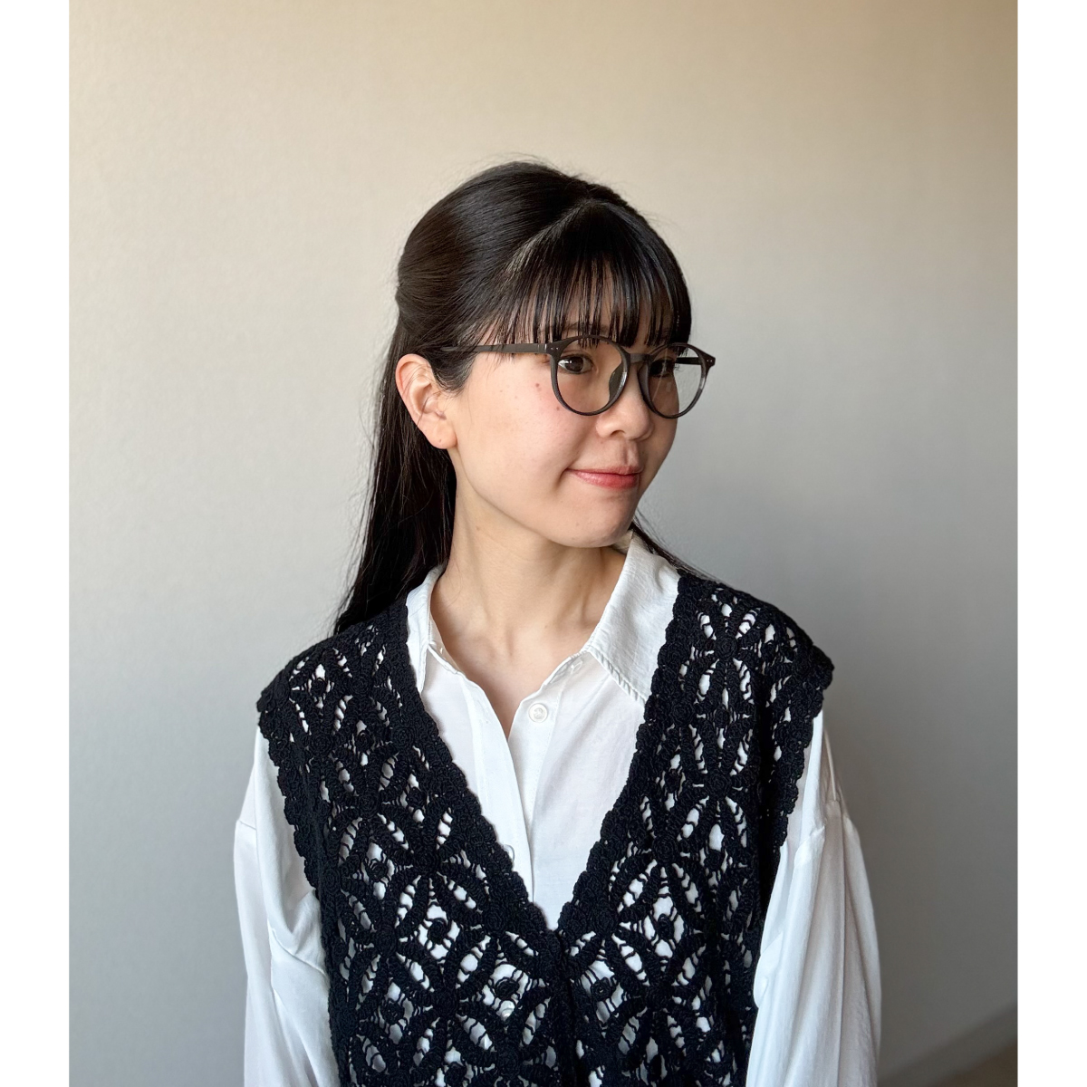 リンネル7月号増刊付録の調光サングラスを合わせたハーフアップヘアースタイル