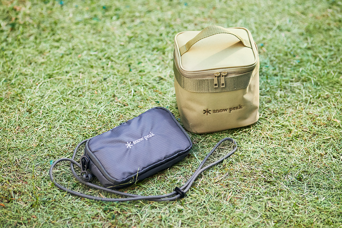 【リンネル×スノーピーク付録】お財布ショルダーバッグとバニティポーチ
