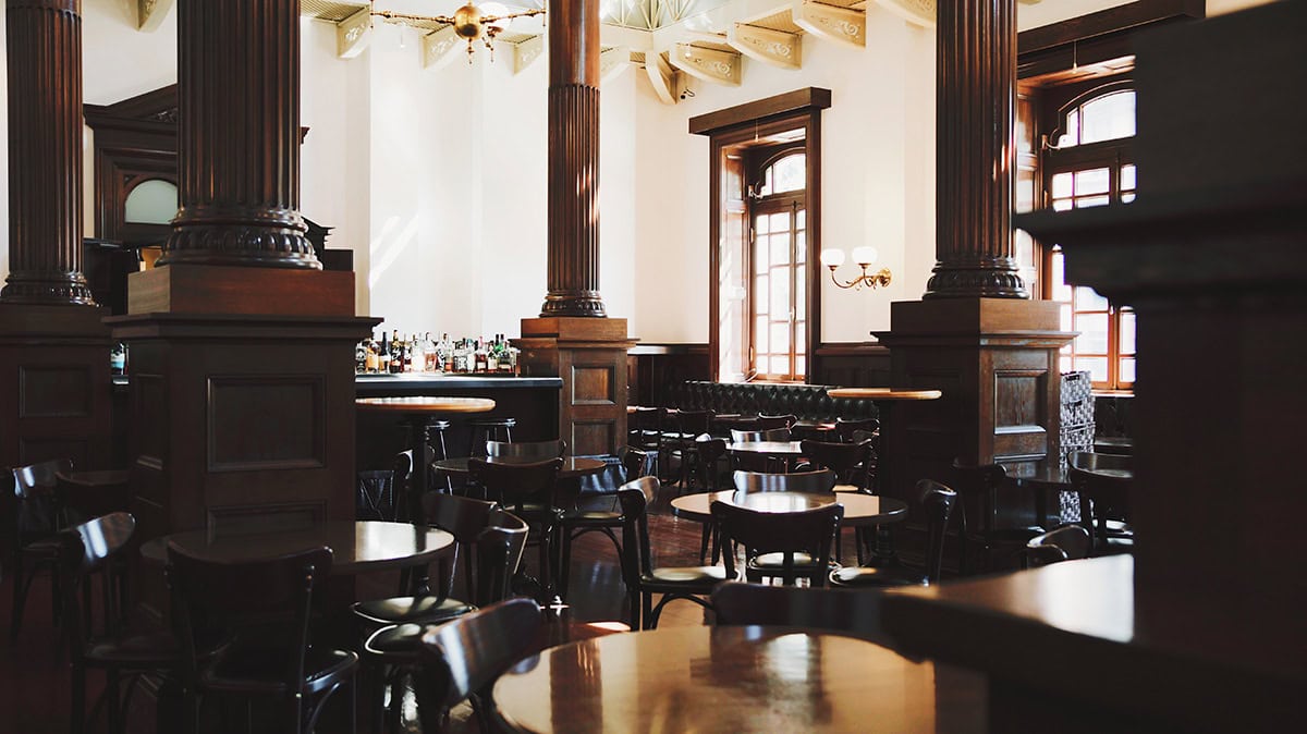 東京駅・丸の内のカフェ「Café 1894」店内
