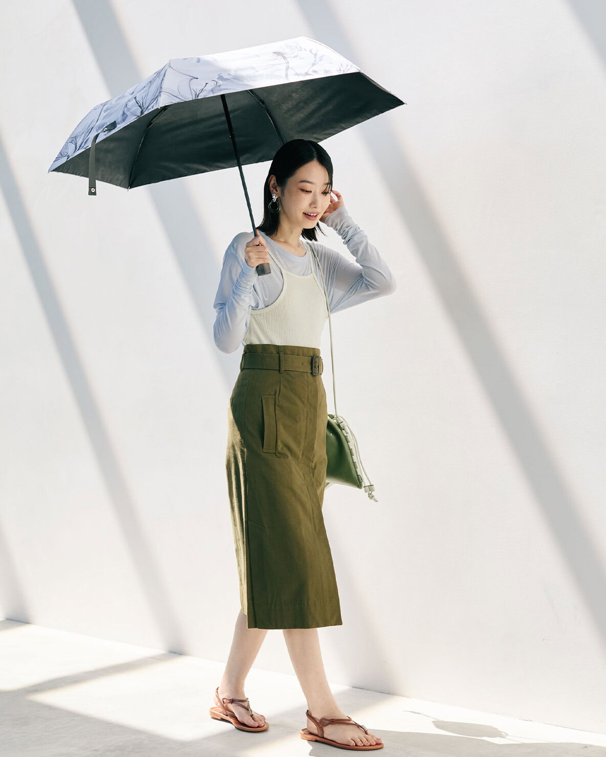 ウォーターフロントの晴雨兼用傘 memorif. 全天候¥3,300