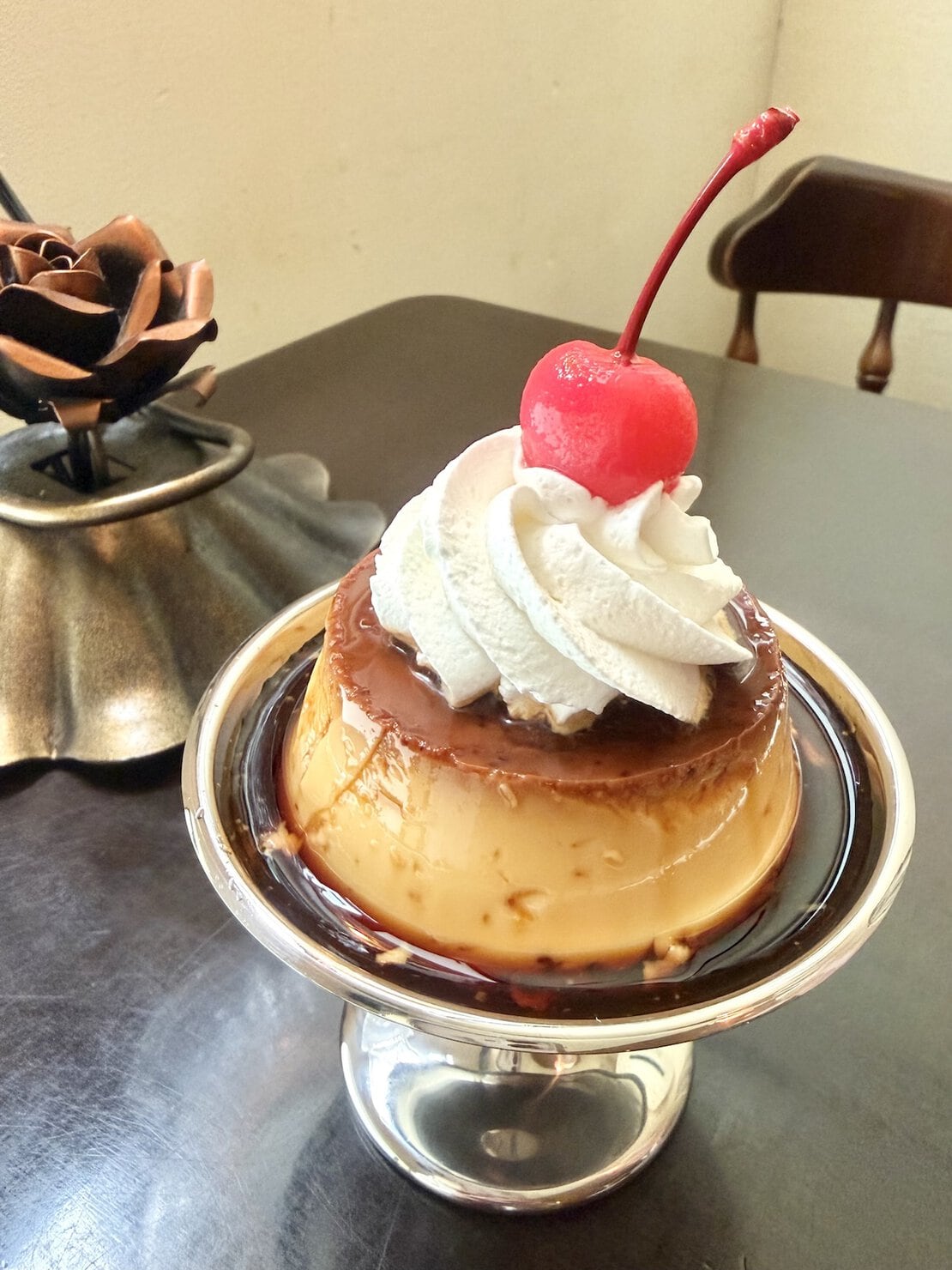 高円寺のカフェ旅する喫茶のプリン