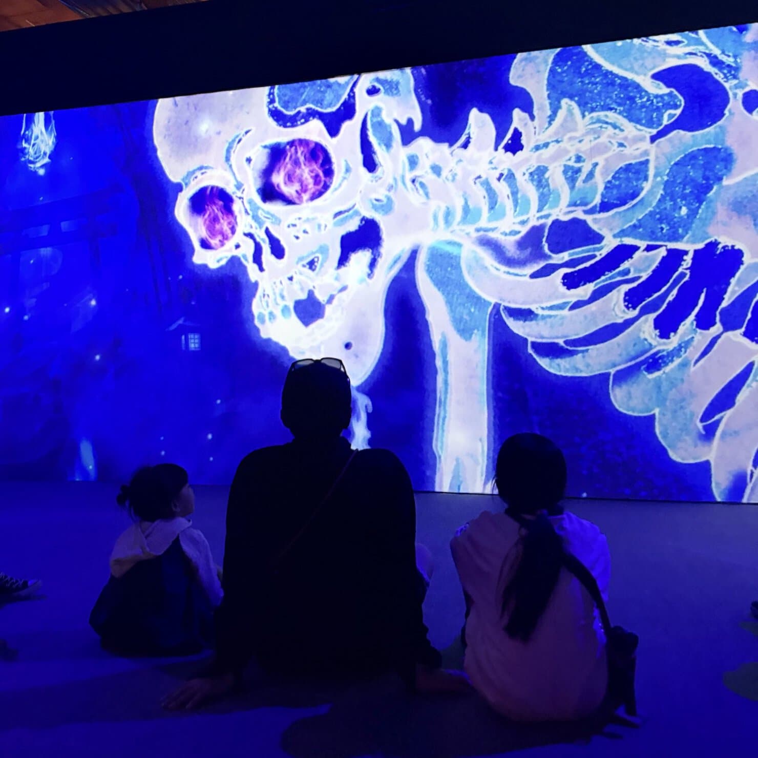 動き出す妖怪展のプロジェクションマッピング