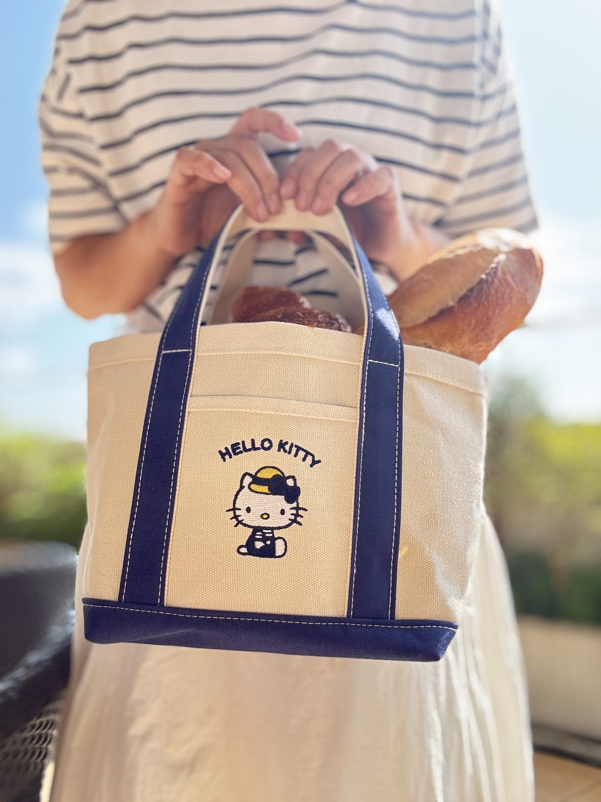 リンネル8月号付録ハローキティのランチトートバッグと合わせたボーダーTコーディネート
