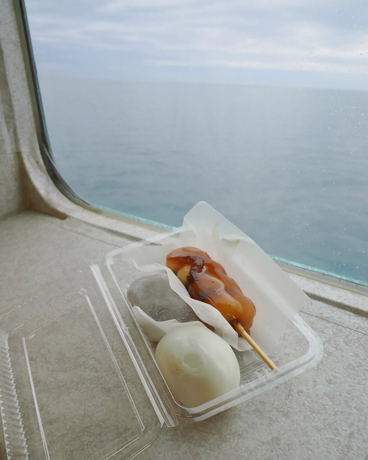 佐渡島のフェリー(新潟県)