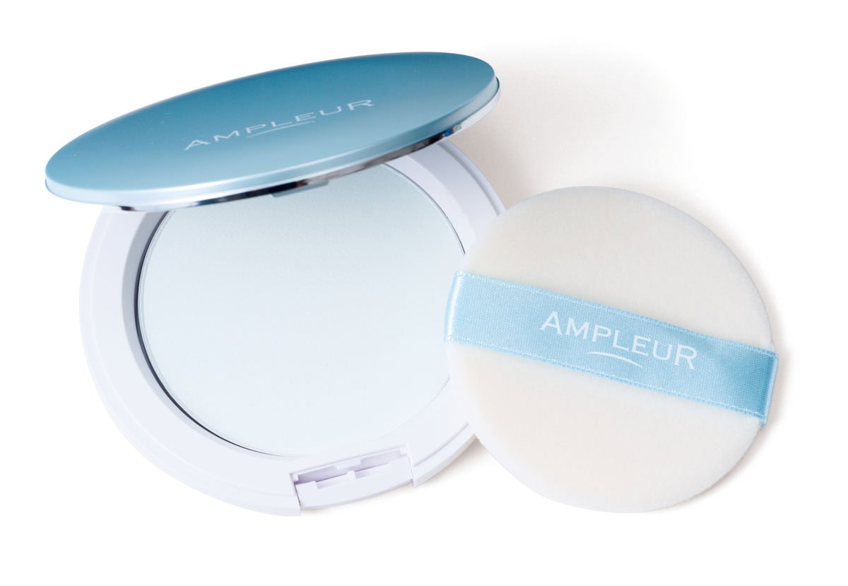 AMPLEUR［アンプルール］のフェイスパウダー クール SPF50+·PA++++