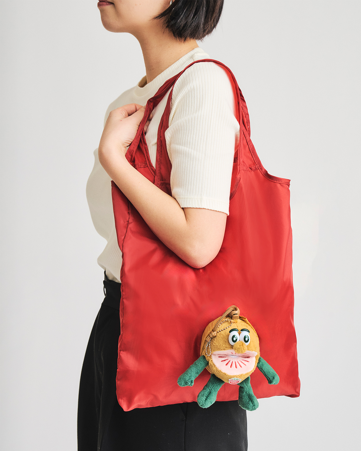 なにこれかわいい!「ゼスプリ キウイブラザーズのレッドのぬいぐるみエコバッグ」完売前にゲットして♡【インレッド7月号付録】