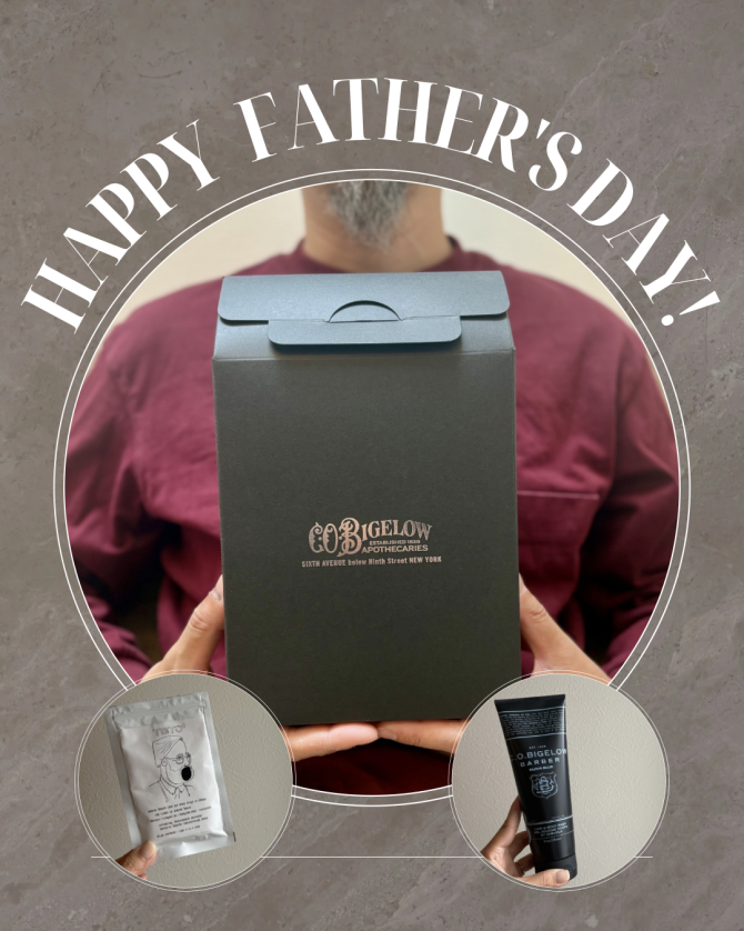 父の日ギフトのHappy Father's Day!BOXをもつ夫