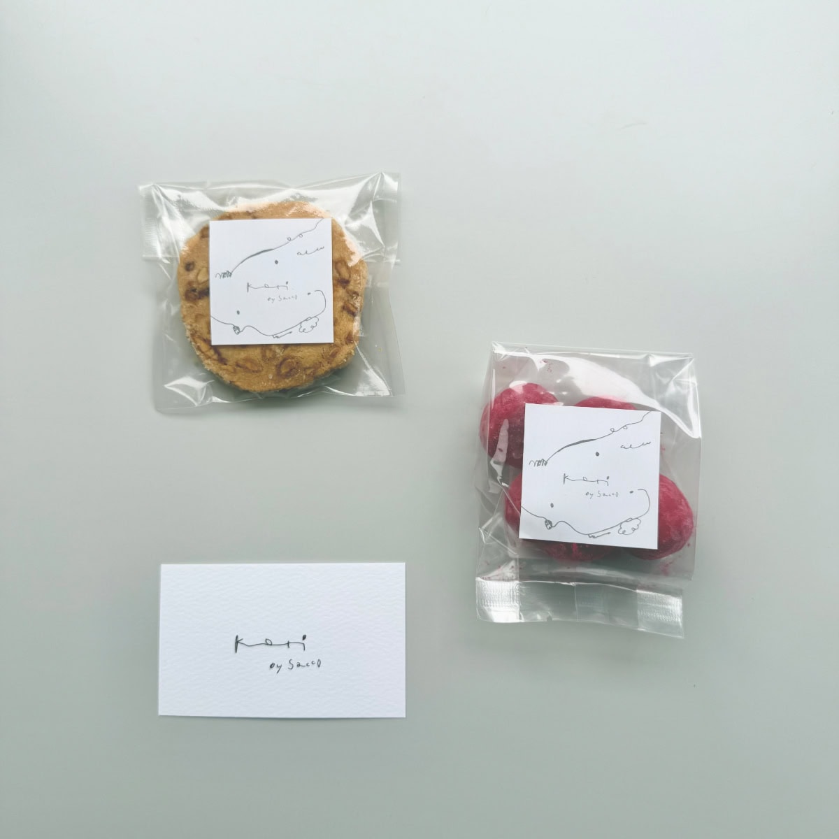 kotiのまぁるいクッキー(ナッツ)、ほろほろクッキー(ラズベリー)