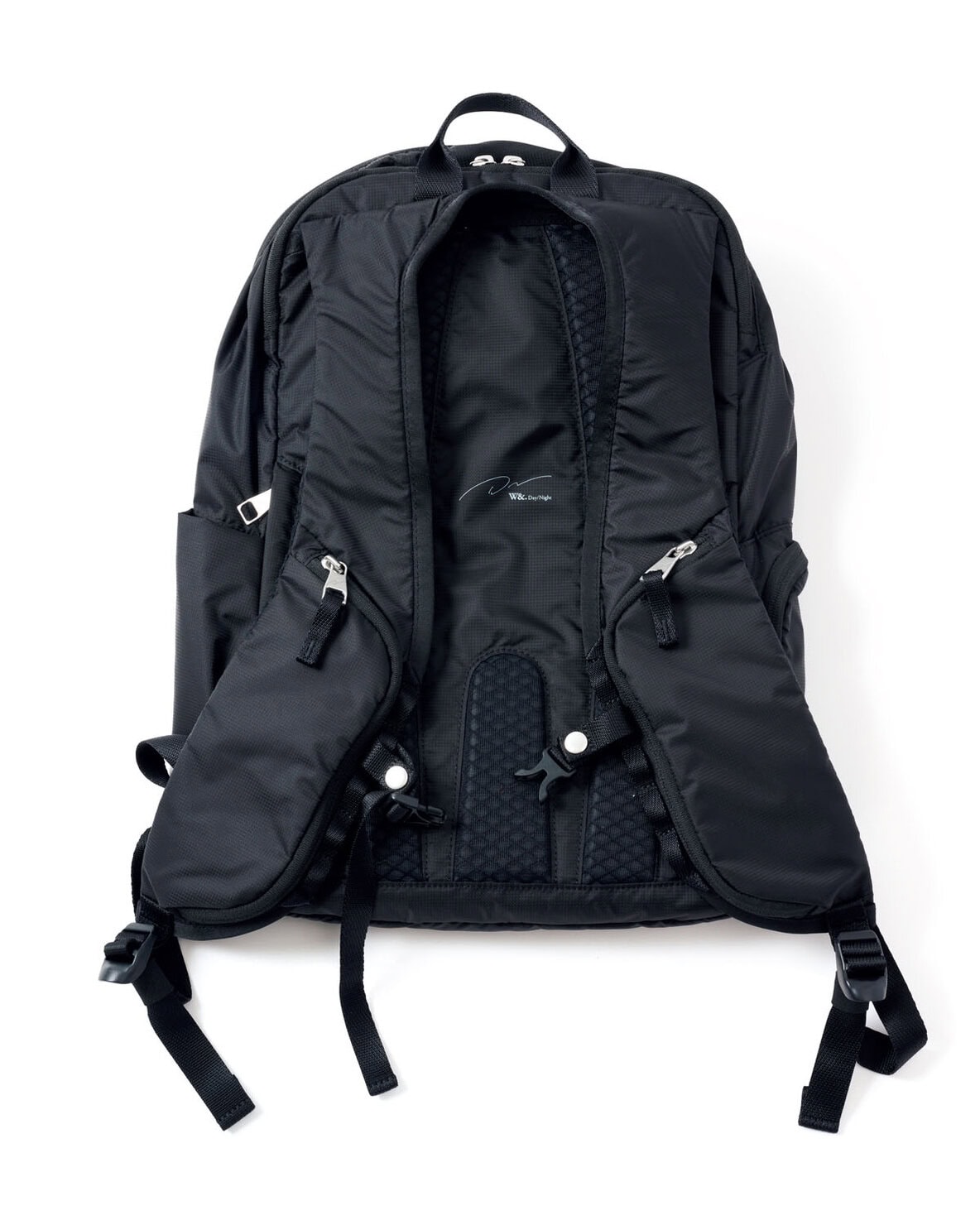 W&.Day/NightのリュックBACKSIDE