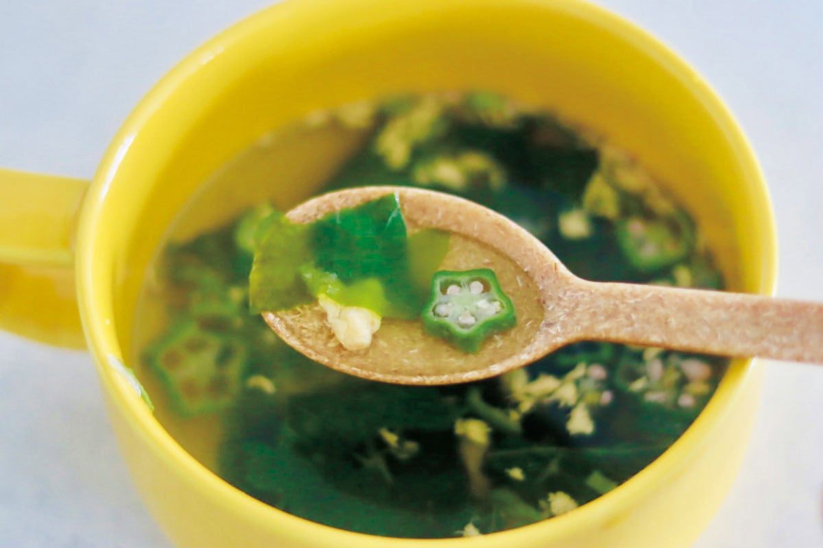 無印良品の食べるスープオクラ入りねばねば野菜のスープ